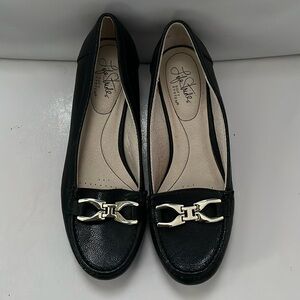 BNWT LifeStride Shoes. Size 8.5